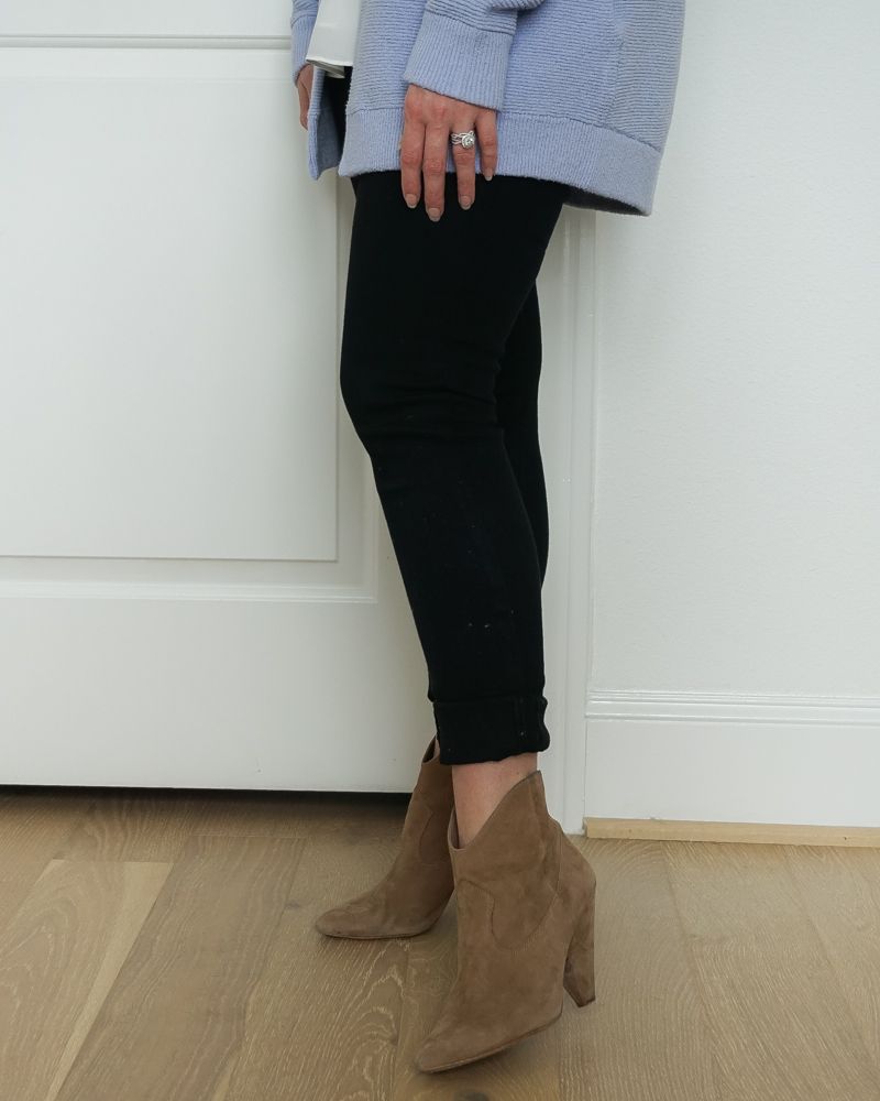 fall fashion | black skinny jeans | brown booties | Petite Fashion Blog Lady in Violet