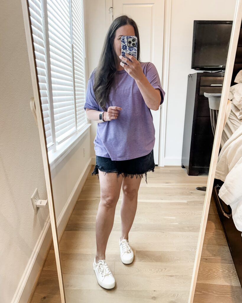 casual outfit | purple oversized tee | black jean shorts | Petite Fashion Blogger Lady in Violet