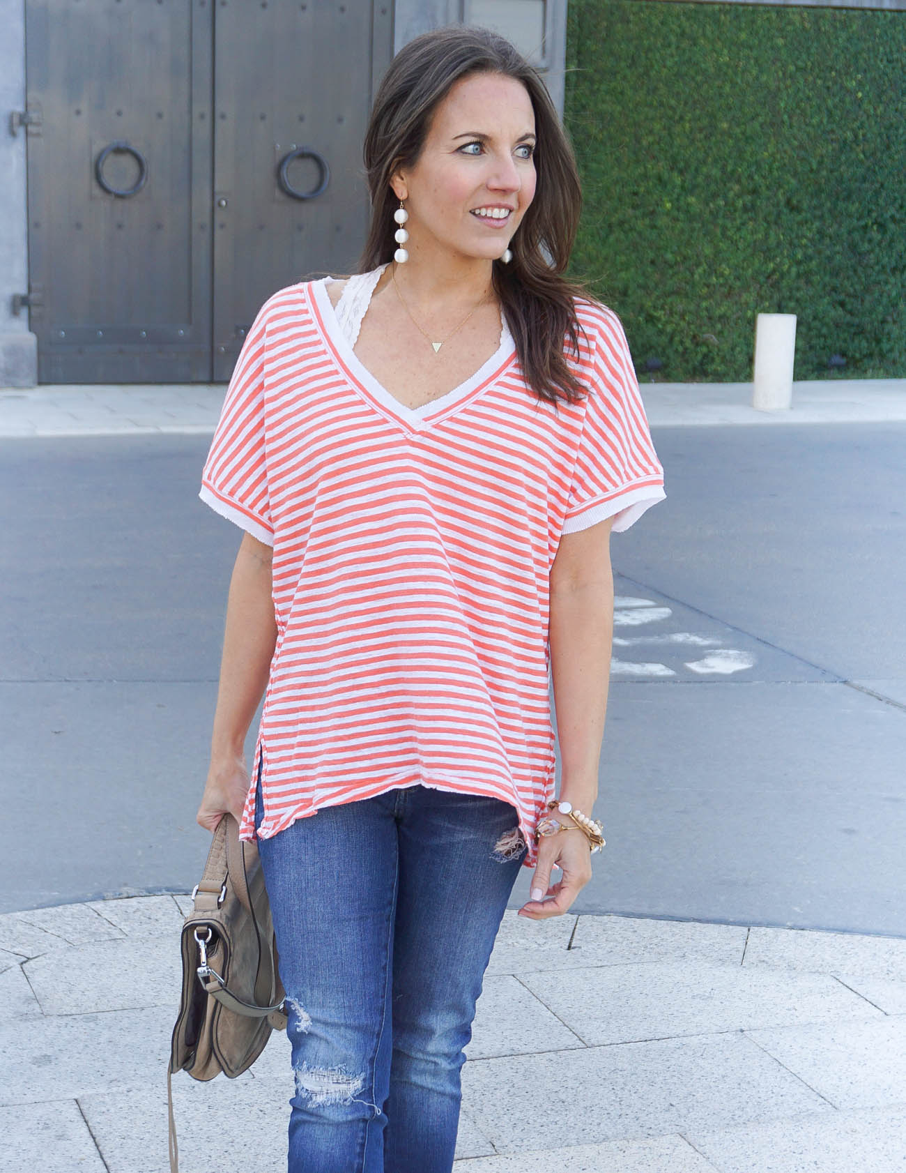 Dressing up an Oversized Tee for Summer - Lady in VioletLady in Violet